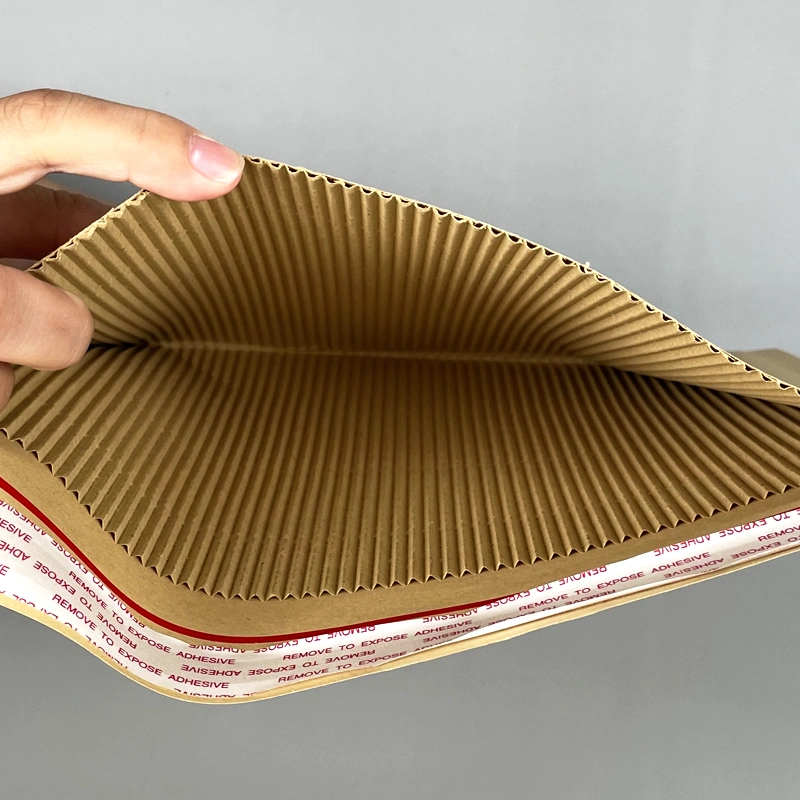 Il favo su ordinazione all'ingrosso di Kraft della stampa ha ondulato busta concimabile del bollettino della bolla della carta del bollettino della busta la poli