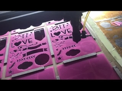 Laser che cutiing sulla carta di pietra